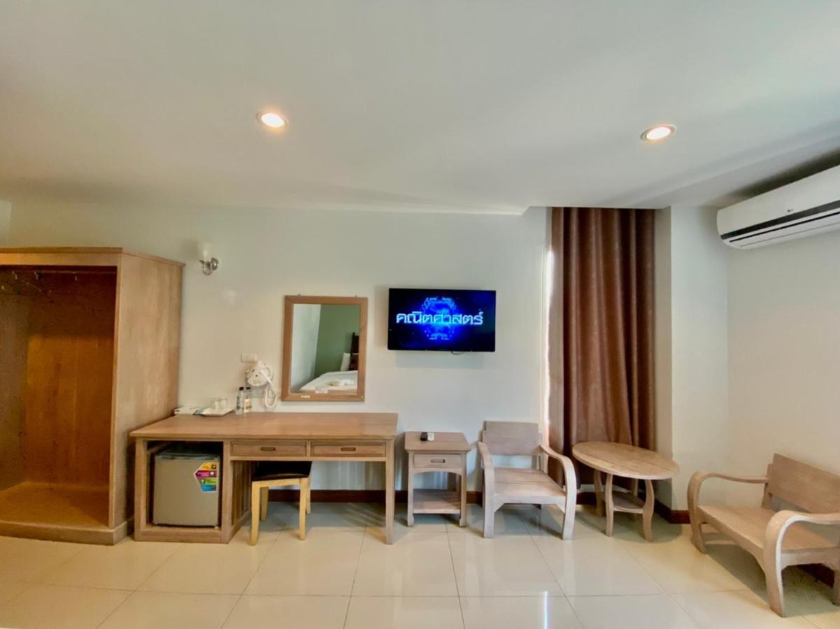 At Ruam Chok Hotel Chiang Mai Eksteriør bilde